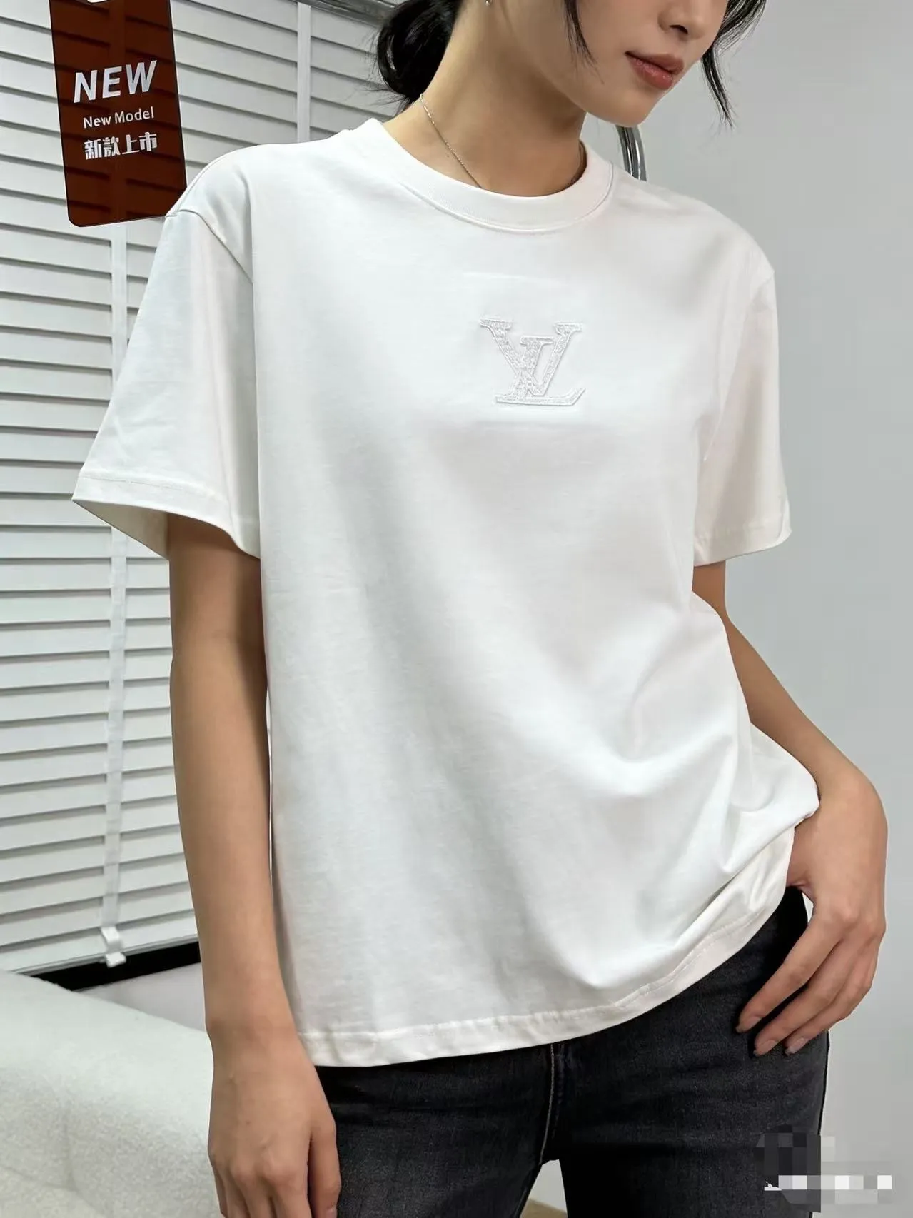Louis Vuitton/Louis Vuitton chest dark pattern old flower embroidered short sleeves